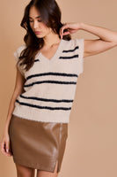 OVERSIZED V-NECK SWEATER VEST