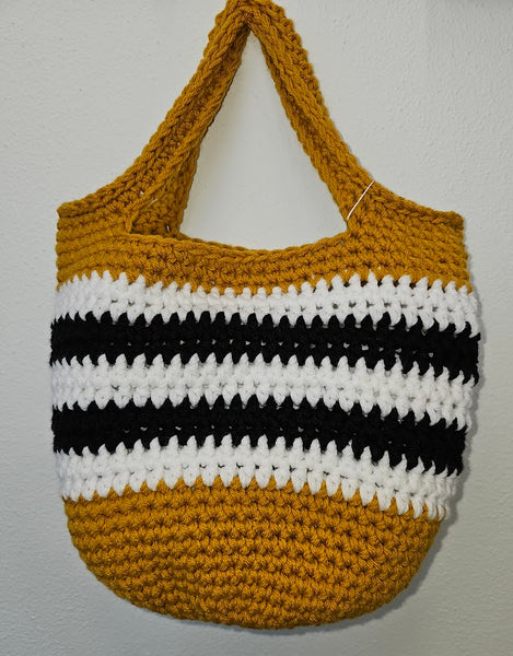 DT Handmade Creations Crochet Stripe Bucket Bag